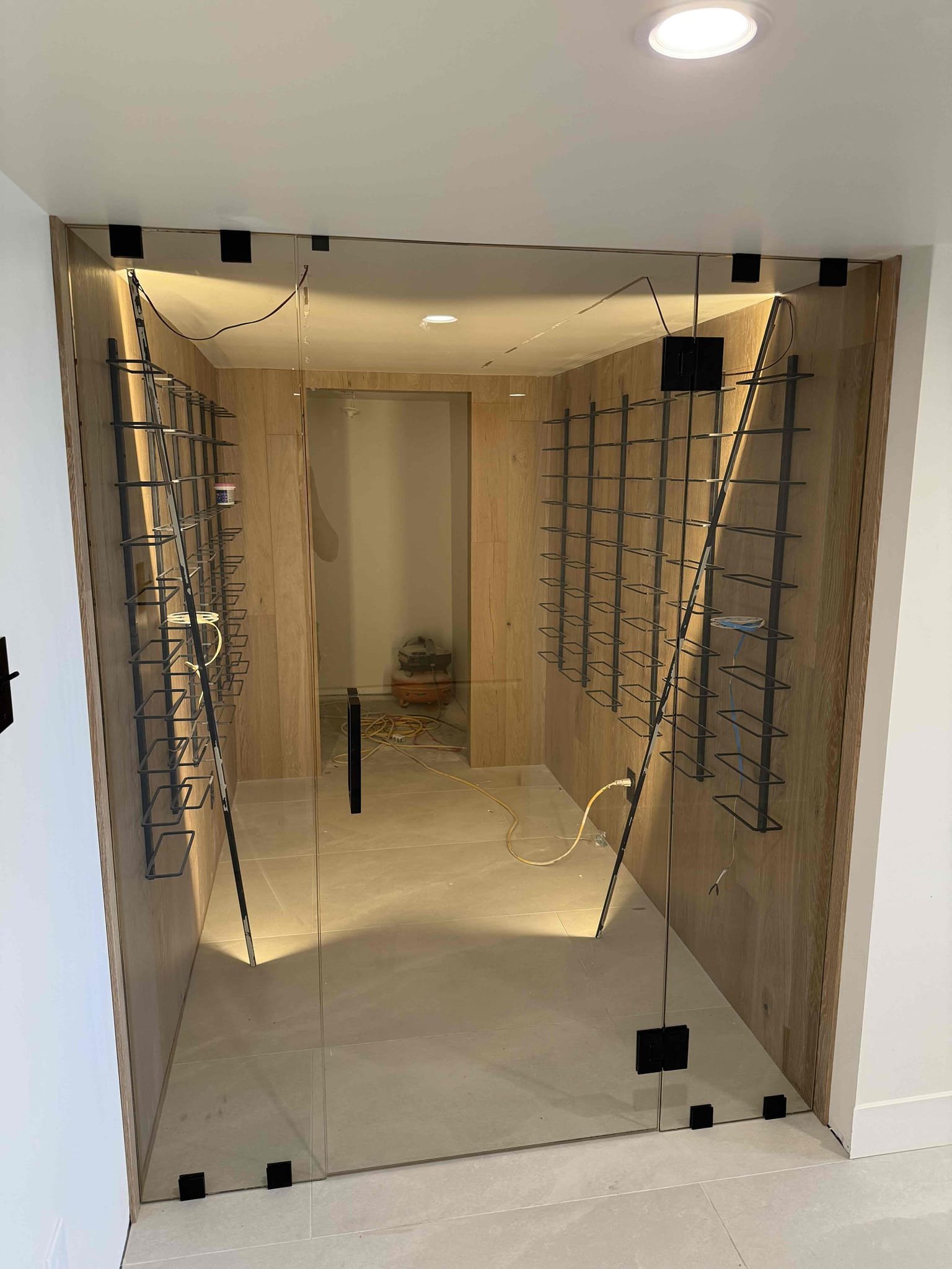 Wine Room with Clips Black Square
