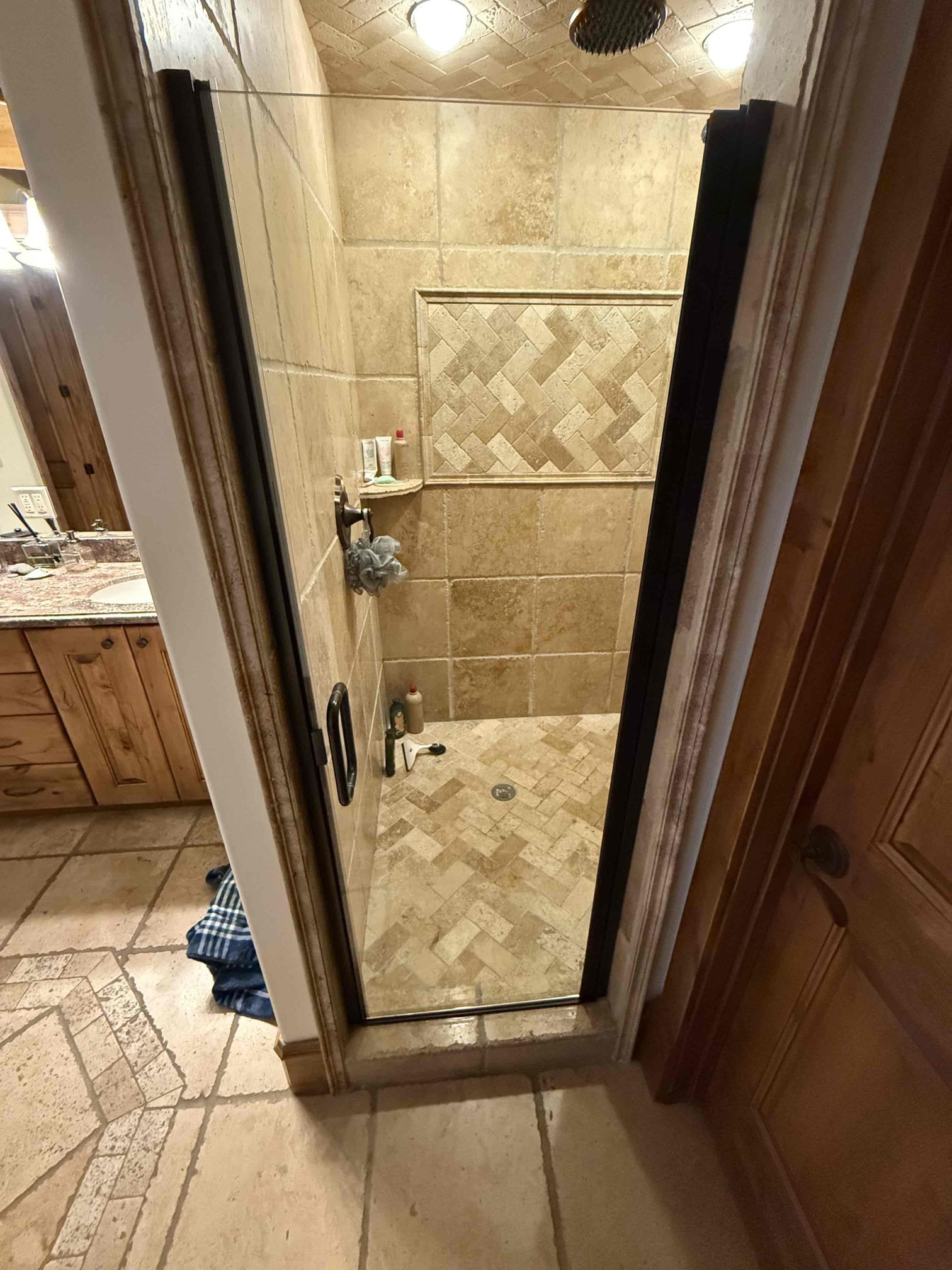 Semi-Frameless Matte Black Single Door