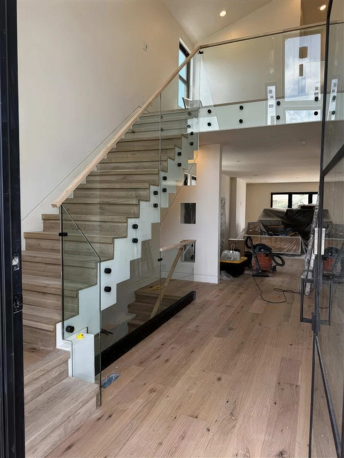 Custom Glass Railings - Gatsby Glass of Woburn 9