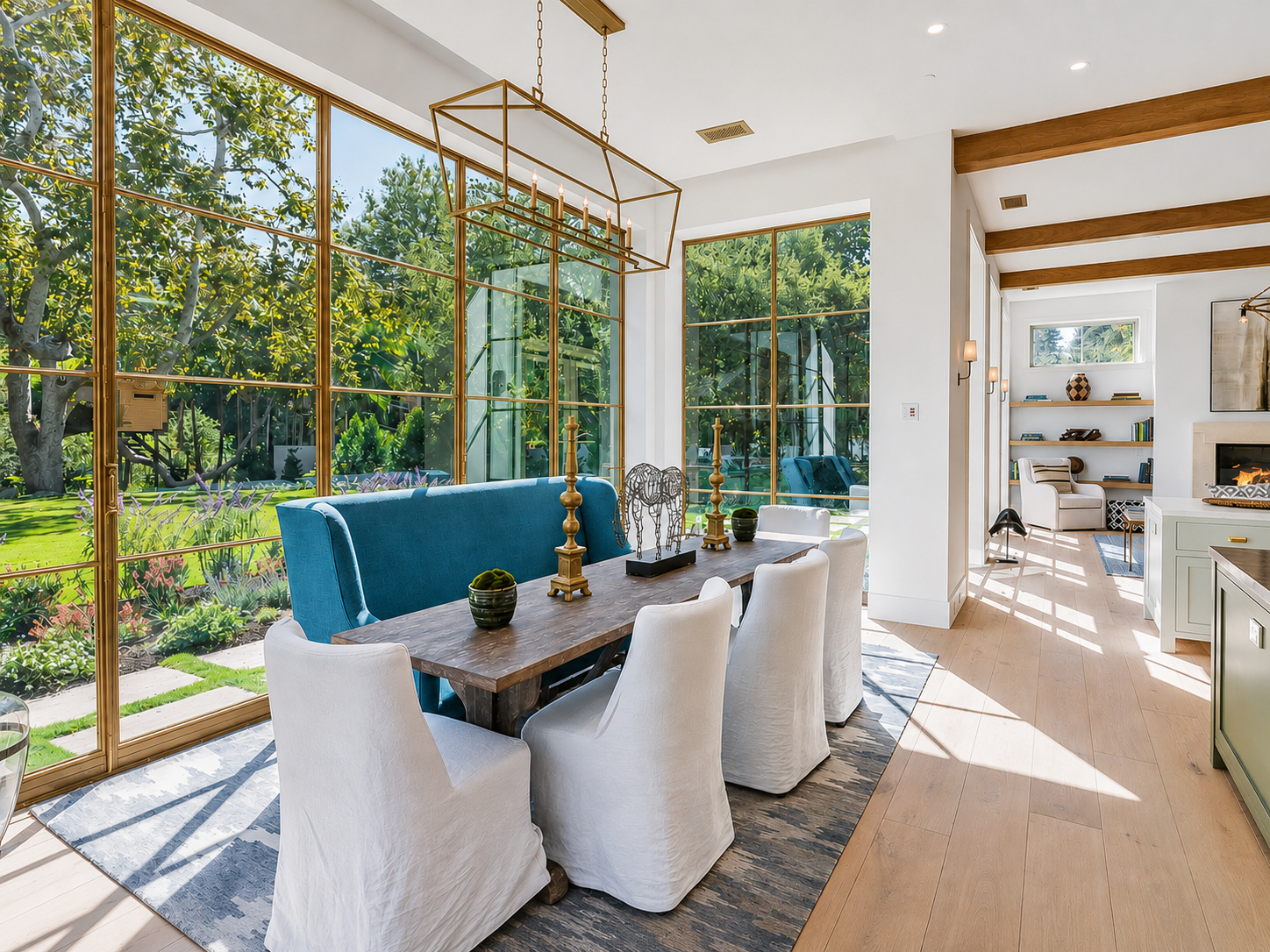 Custom Glass Sunroom Sitting Area - Gatsby Glass of Woburn