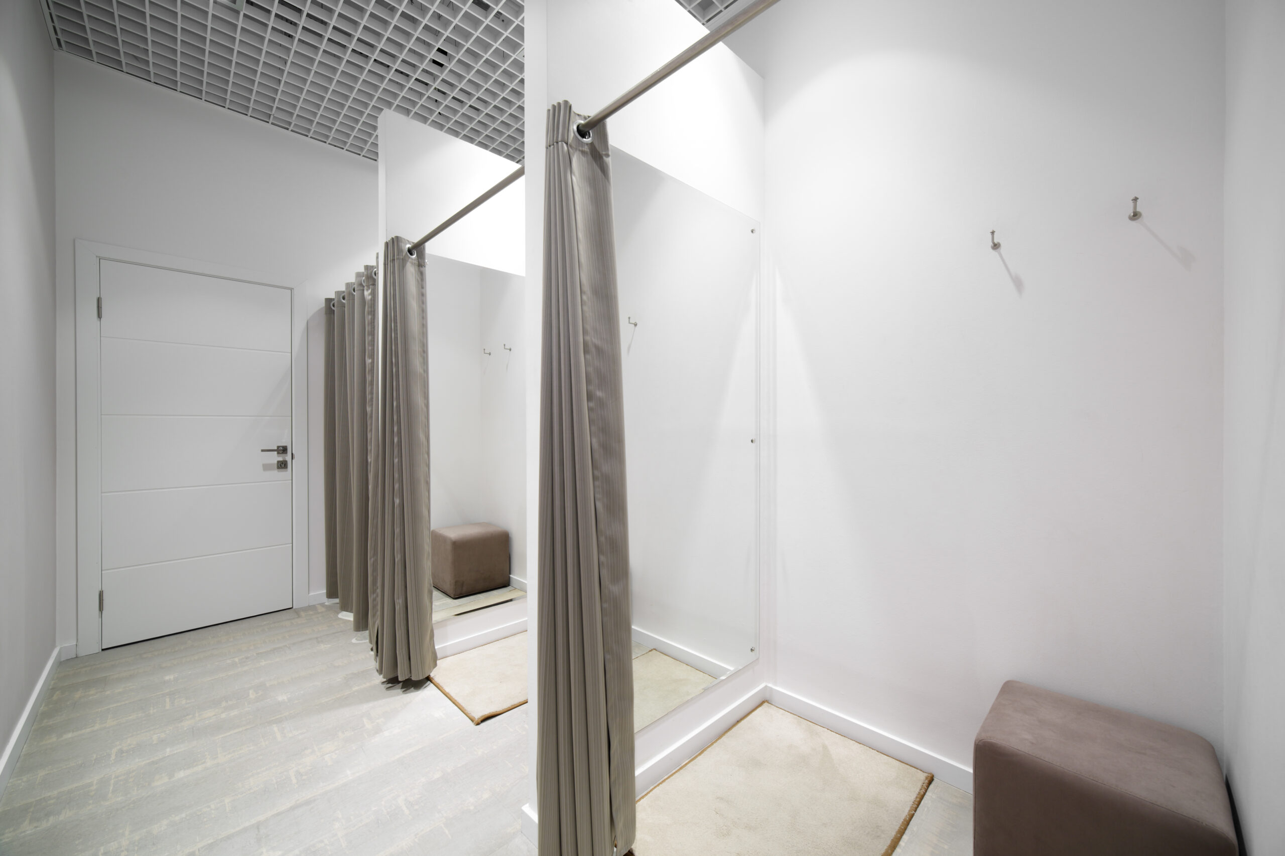 Large Custom Mirrors in Fitting Rooms