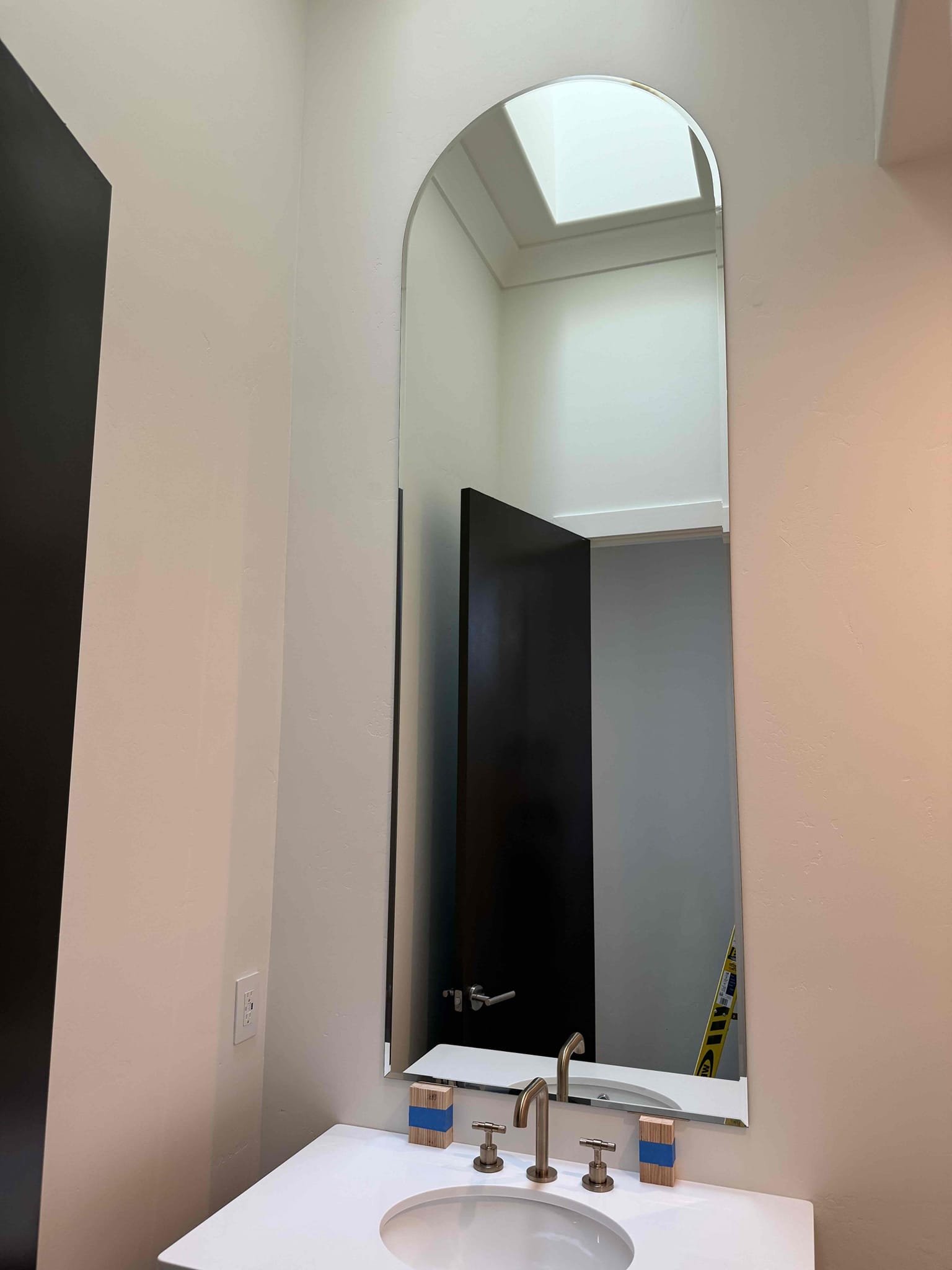 Arched Single Mirror